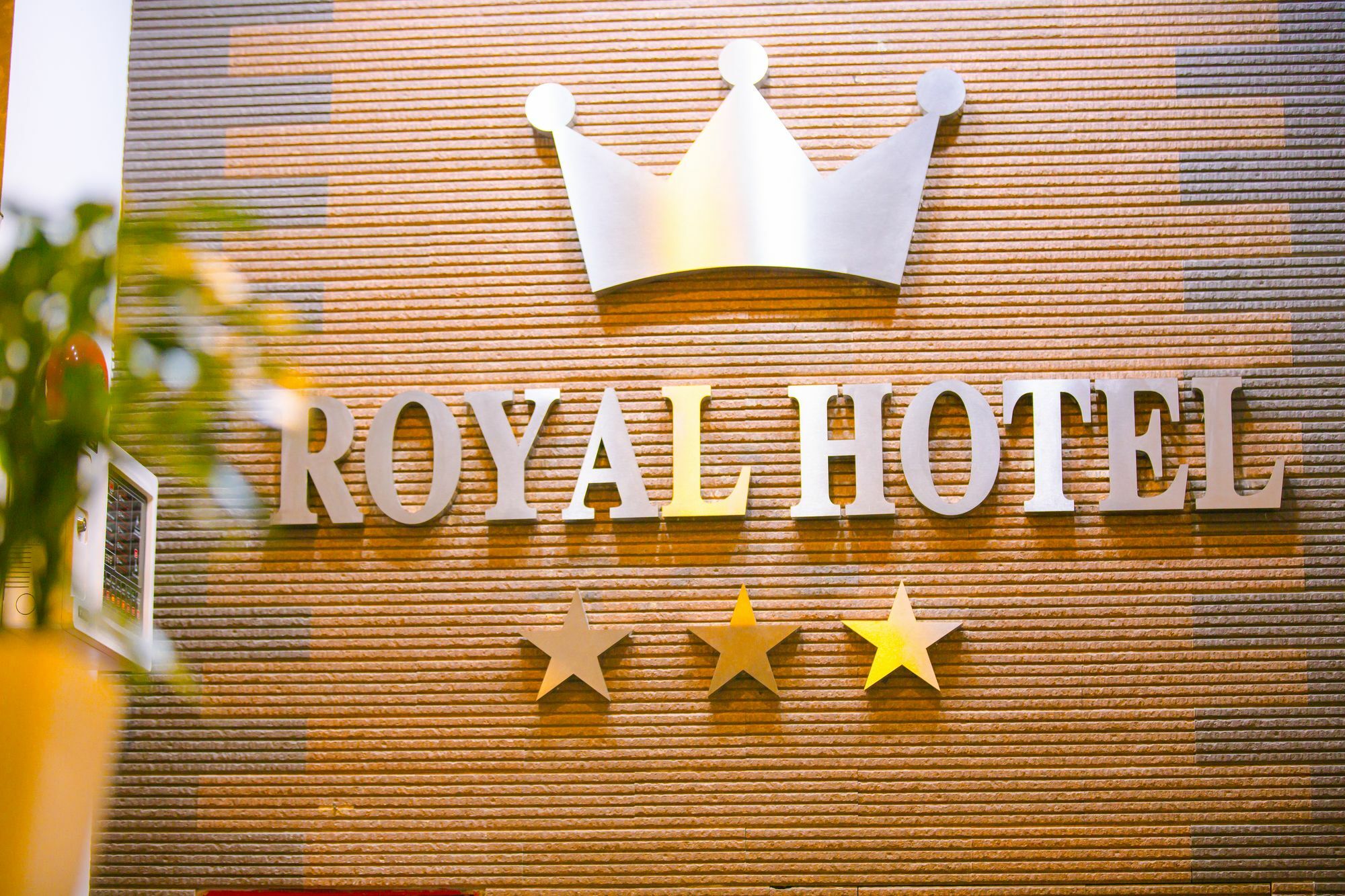 Royal Hotel Ha Noi Hanoi Exterior foto